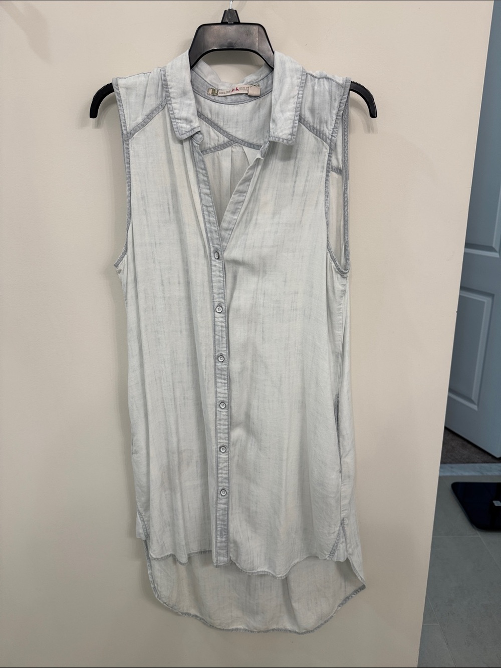 Chelsea & Violet Light Wash Sleeveless High-Low Shirt Dress